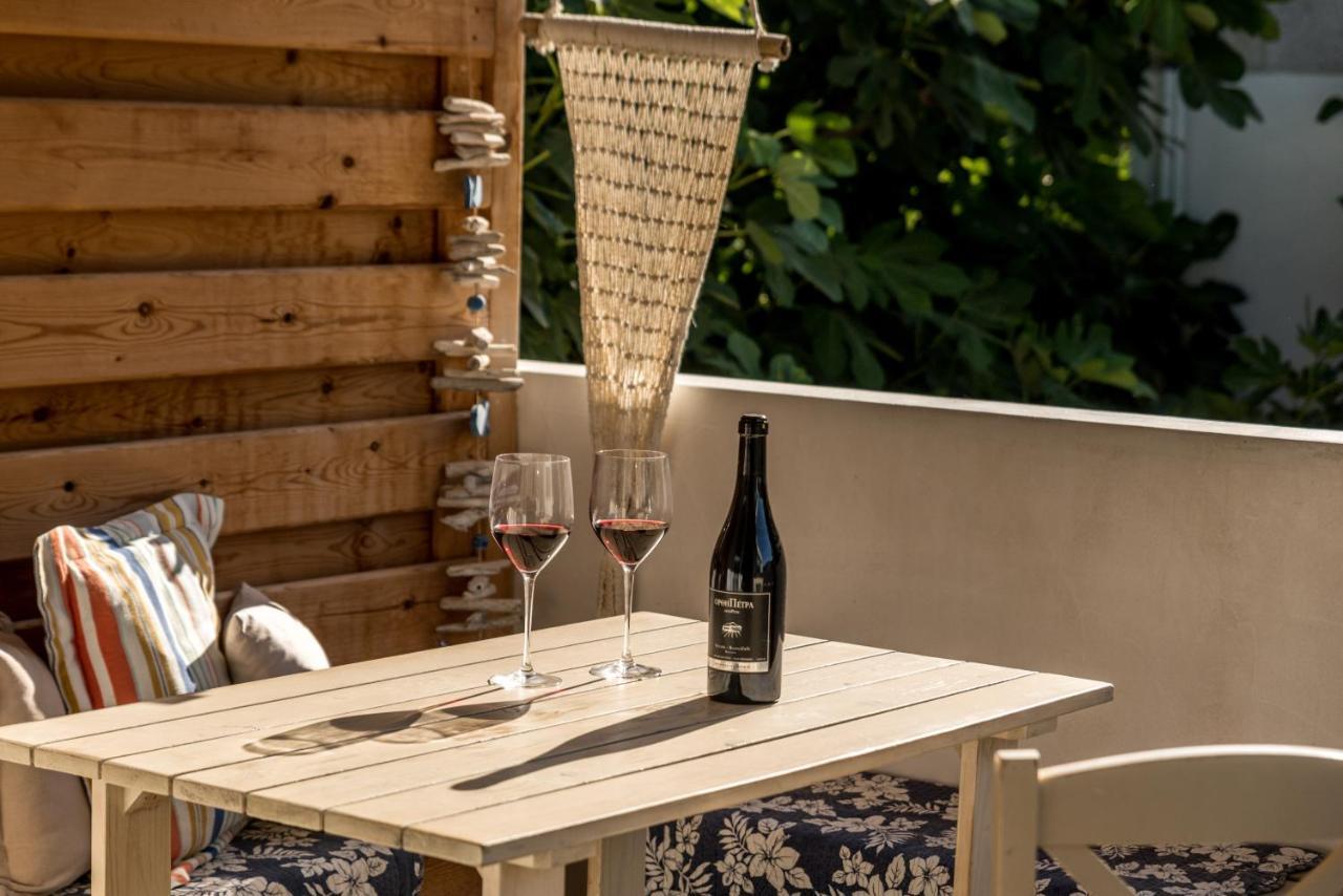 Die Zwei Brueder Art & Suites Μάταλα Εξωτερικό φωτογραφία